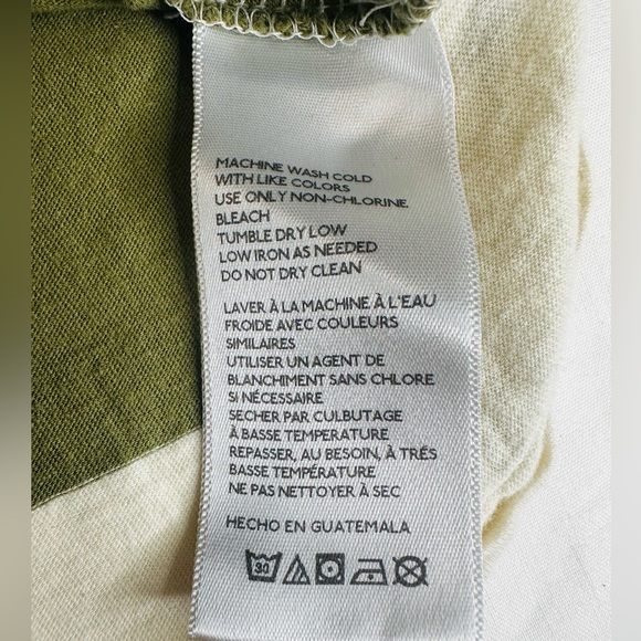 Urban Outfitters men’s Olive and Cream Tee Sz Large - Picture 3 of 6